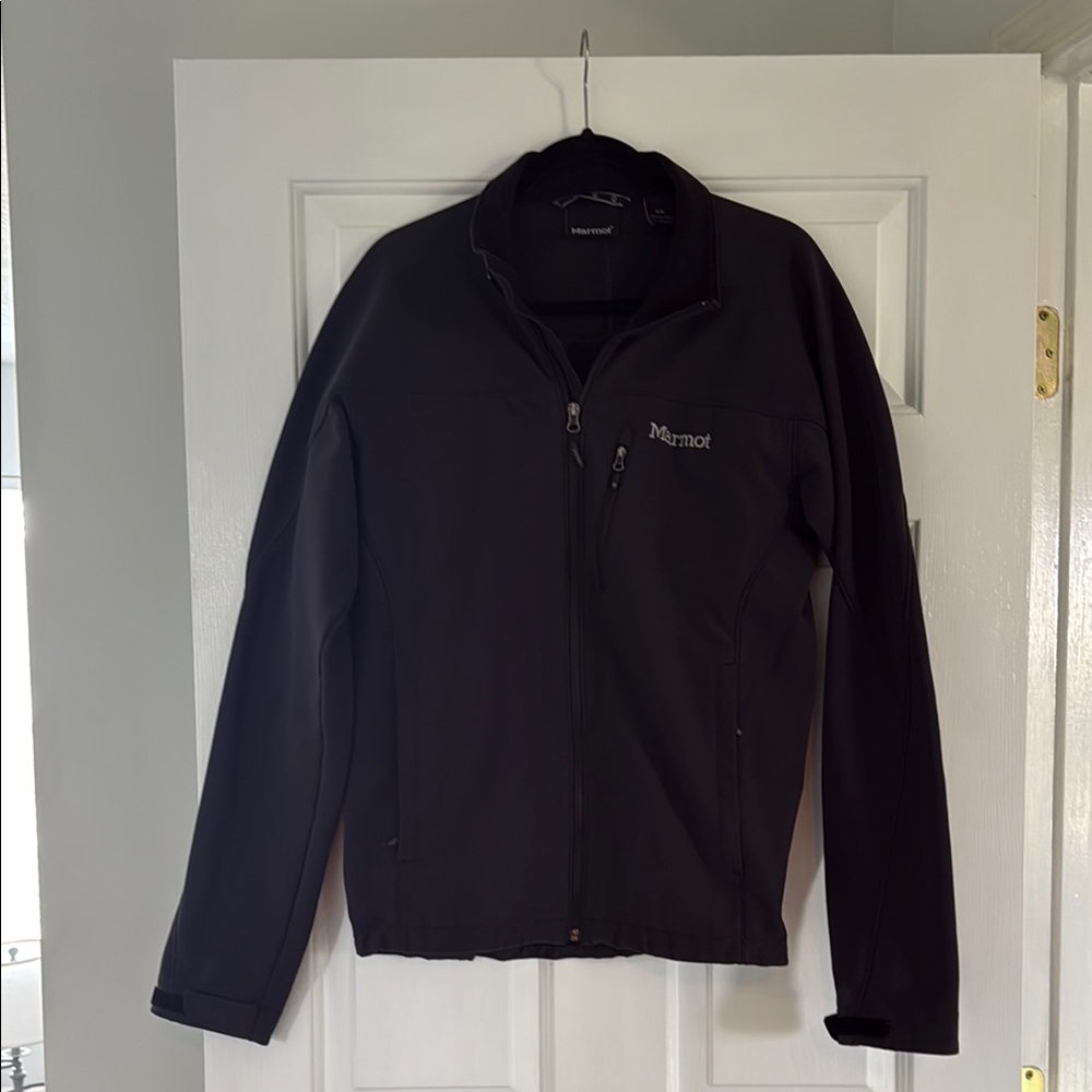 Marmot Black Performance Jacket for Versatile Outdoor Adventures
